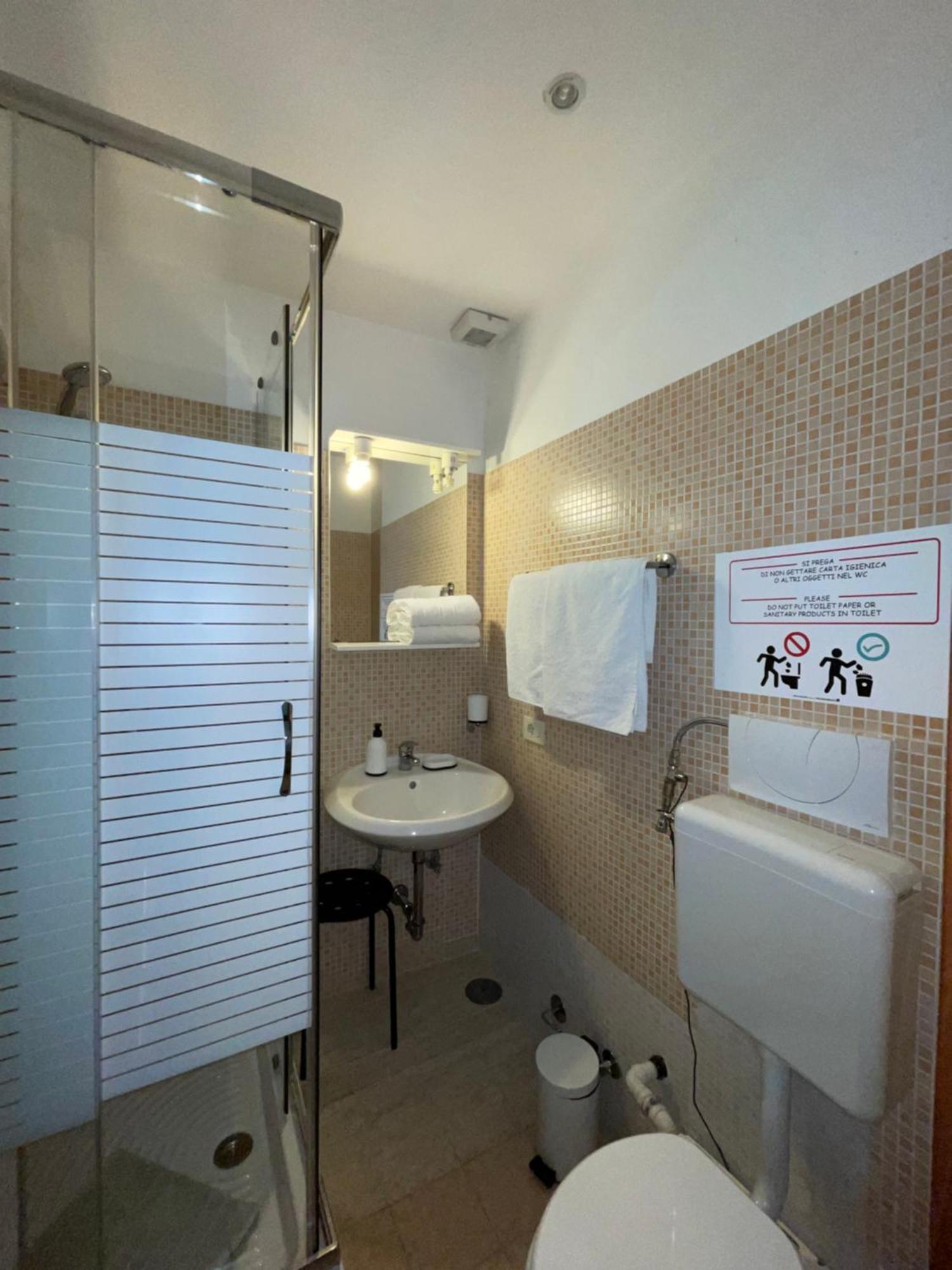 Guest House Meret Ρώμη Εξωτερικό φωτογραφία