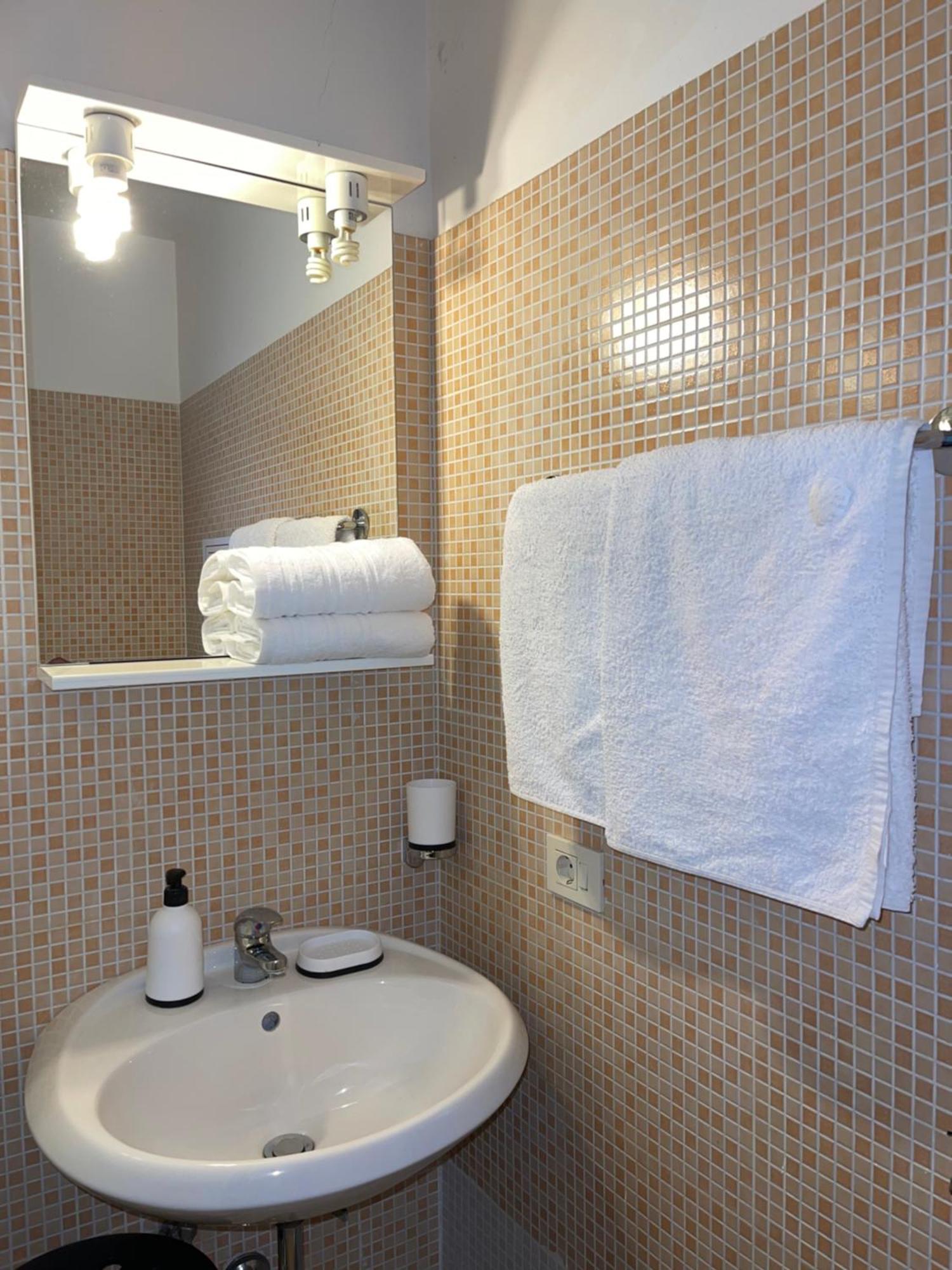 Guest House Meret Ρώμη Εξωτερικό φωτογραφία