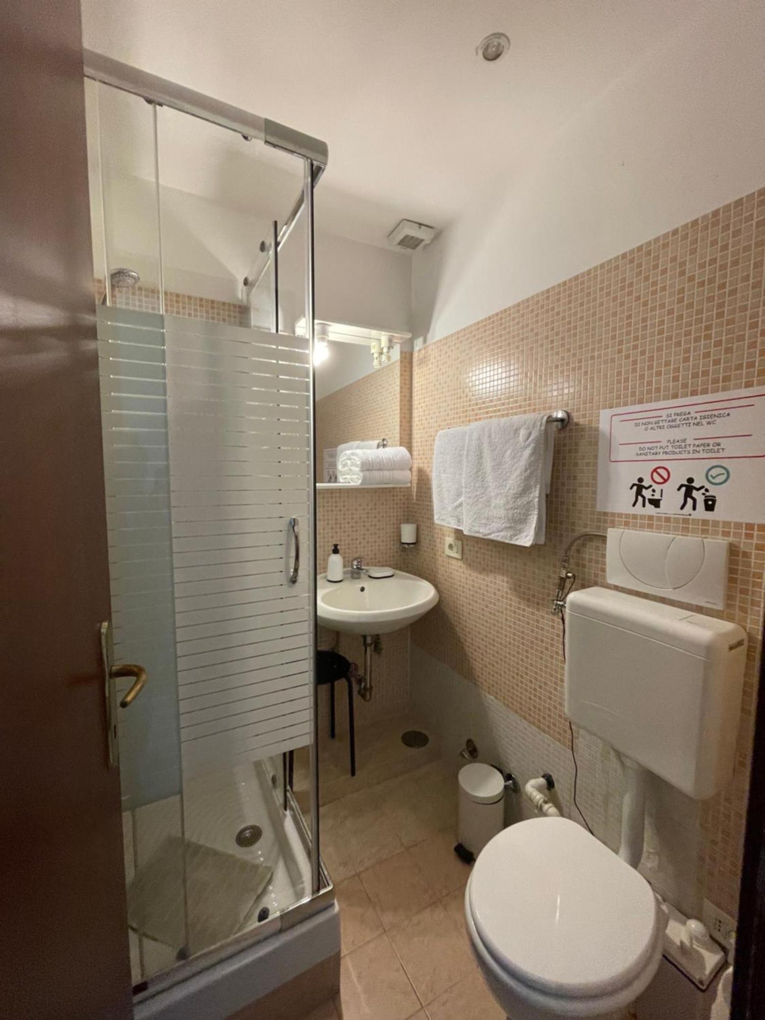 Guest House Meret Ρώμη Εξωτερικό φωτογραφία